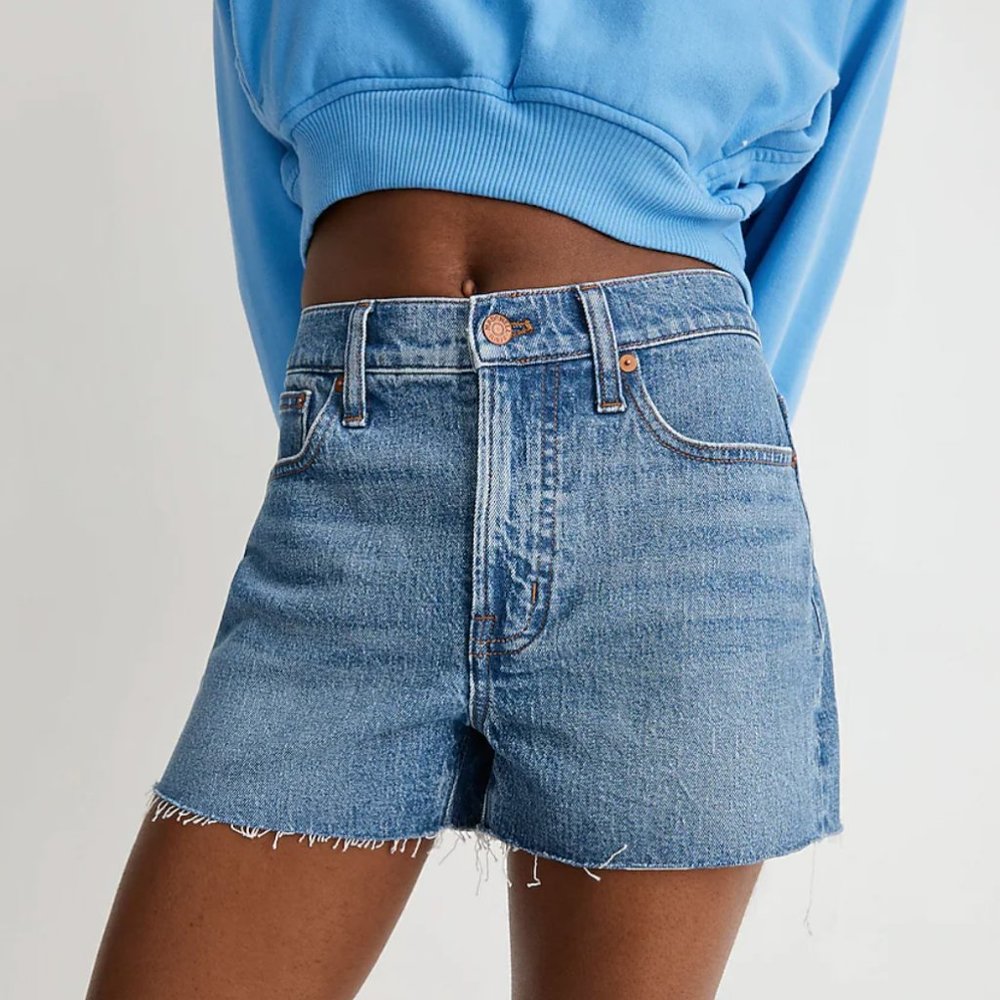 The Perfect Vintage Jean Short in Swanset Wash